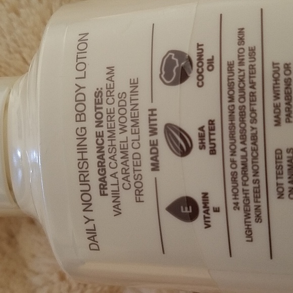 Snowflakes & Cashmere set - Picture 3 of 4